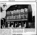 Ytterstads kolonialforretning. i døra står Karl Yterstad, mens Bernhard Ytterstad står ved v. hushjørne. Fremover 02.05.1988